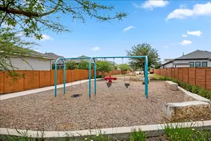 8212 Gilwice Ln, Austin, TX 78744 - Photo 28