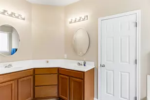 14504 Broadwinged Hawk Dr, Austin, TX 78738 - Photo 18