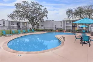 10402 Sandpiper Dr, Houston, TX 77096 - Photo 10