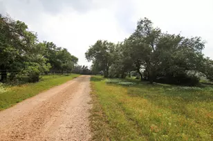 219 Young Ranch Rd, Georgetown, TX 78633 - Photo 38