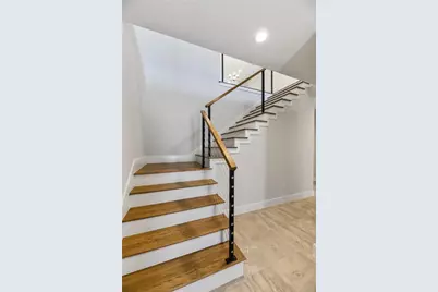 4611 Unity Circle, Austin, TX 78731 - Photo 2