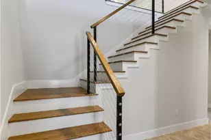 4611 Unity Cir, Austin, TX 78731 - Photo 2