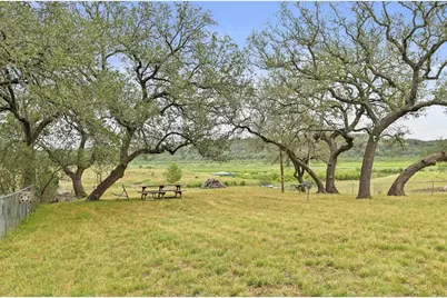 409 Lake View Drive, Spicewood, TX 78669 - Photo 26