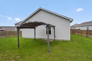 791 Circle Wy, Jarrell, TX 76537 - Photo 36