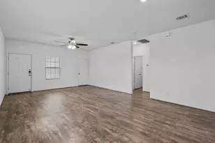 791 Circle Wy, Jarrell, TX 76537 - Photo 6