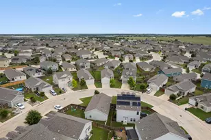 791 Circle Wy, Jarrell, TX 76537 - Photo 4