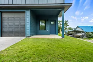 4103 Mountain View Dr, Kingsland, TX 78639 - Photo 2