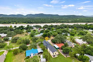 4103 Mountain View Dr, Kingsland, TX 78639 - Photo 30
