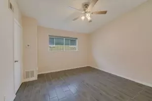 610 W 51st St, Austin, TX 78751 - Photo 8