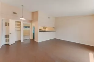 610 W 51st St, Austin, TX 78751 - Photo 4