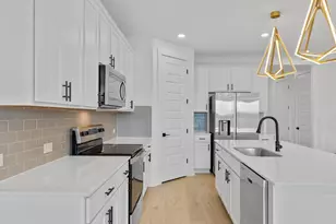 204 Mystic Cyn Ln, Georgetown, TX 78628 - Photo 12