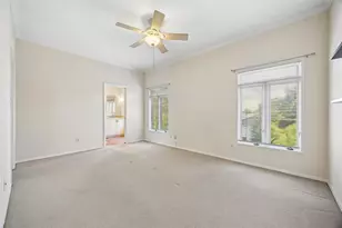 409 E 38th St, Austin, TX 78705 - Photo 6