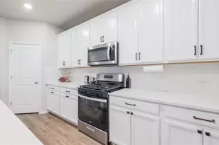 2815 Haystack Ln, Round Rock, TX 78665 - Photo 10