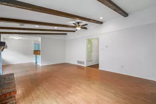 10057 Woodland Village Dr, Austin, TX 78750 - Photo 8