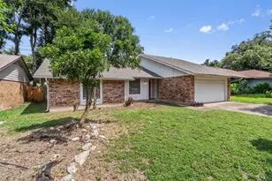 10057 Woodland Village Dr, Austin, TX 78750 - Photo 2