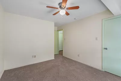 10057 Woodland Village Drive, Austin, TX 78750 - Photo 18