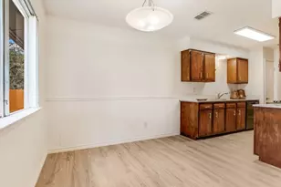 3908 Holt Dr, Austin, TX 78749 - Photo 14