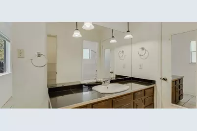 3908 Holt Drive, Austin, TX 78749 - Photo 12