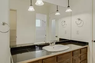 3908 Holt Dr, Austin, TX 78749 - Photo 12