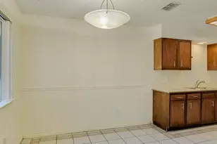 3908 Holt Dr, Austin, TX 78749 - Photo 10