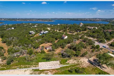 1102 Debco Lane, Spicewood, TX 78669 - Photo 16