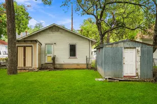 1507 1/2 Holly St, Austin, TX 78702 - Photo 6