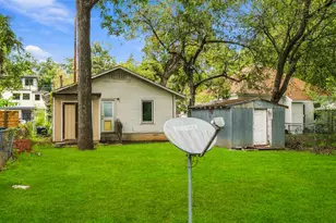 1507 1/2 Holly St, Austin, TX 78702 - Photo 6