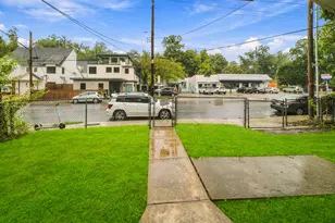 1507 1/2 Holly St, Austin, TX 78702 - Photo 8