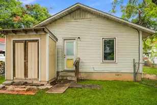 1507 1/2 Holly St, Austin, TX 78702 - Photo 4