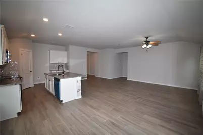 21209 Santa Carlo Avenue, Lago Vista, TX 78645 - Photo 4
