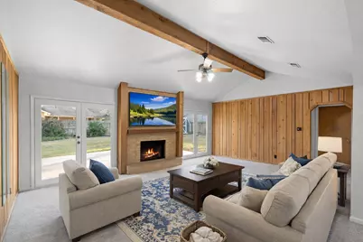 661 S College Street, La Grange, TX 78945 - Photo 2