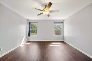 2100 Boyer Dr, Taylor, TX 76574 - Photo 32