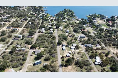 322 Hilldale Drive, Granite Shoals, TX 78654 - Photo 6