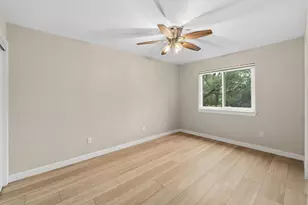 1015 E Yager Ln, Austin, TX 78753 - Photo 10