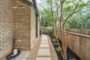 1015 E Yager Ln, Austin, TX 78753 - Photo 22
