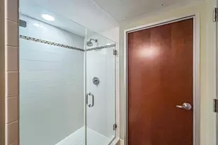 800 Brazos St, Austin, TX 78701 - Photo 18