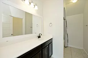 2101 Rivers Edge Way, Austin, TX 78741 - Photo 16