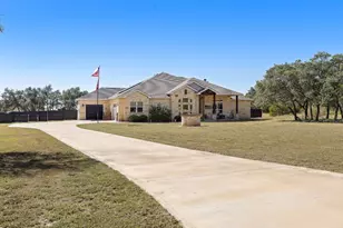 217 Oak Hill Dr, Liberty Hill, TX 78642 - Photo 1