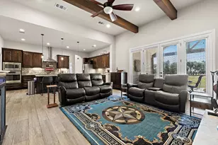 217 Oak Hill Dr, Liberty Hill, TX 78642 - Photo 8