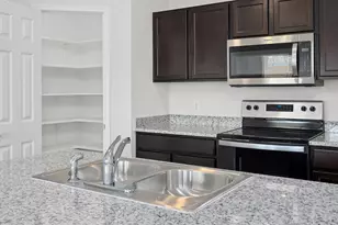 201 McNamara Ct, Jarrell, TX 76537 - Photo 6