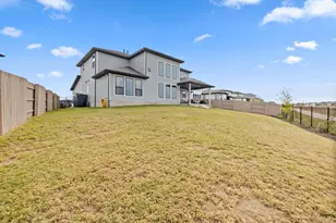 8600 Lefrak Dr, Austin, TX 78744 - Photo 34