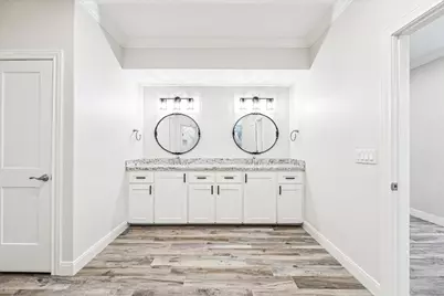 430 Amanda Circle, Galveston, TX 77554 - Photo 24