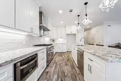 430 Amanda Circle, Galveston, TX 77554 - Photo 14