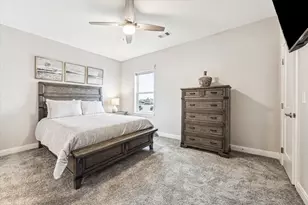 430 Amanda Cir, Galveston, TX 77554 - Photo 34