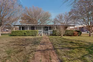 3 Miller St, Smithville, TX 78957 - Photo 2