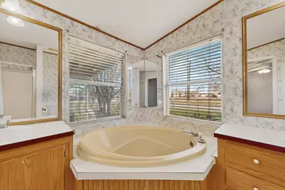 3 Miller Street, Smithville, TX 78957 - Photo 12