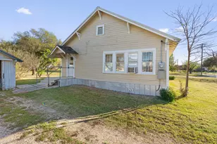 408 S Gabriel St, Granger, TX 76530 - Photo 22