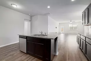 105 Brunnen Wy, Georgetown, TX 78626 - Photo 12