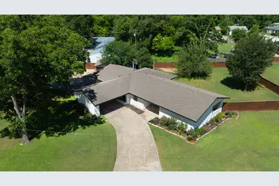 418 S Main Street, Thrall, TX 76578 - Photo 6
