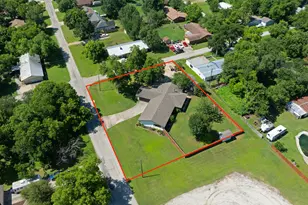 418 S Main St, Thrall, TX 76578 - Photo 34